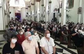 Numerosos fieles acudieron para celebrar la Solemnidad de la Dedicación de la Catedral de San Lorenzo.