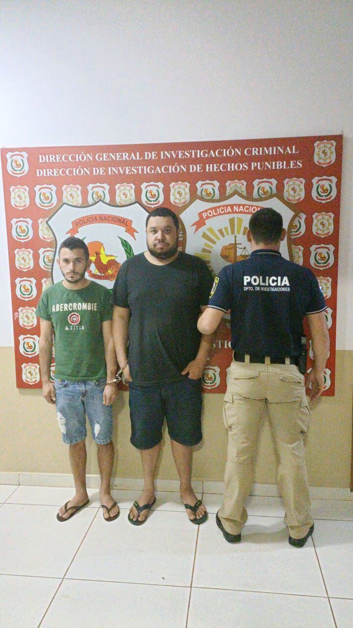 La policía detuvo a dos sospechosos en el caso del vehículo robado en Foz de Iguazú.