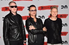 shows-members-of-rock-band-depeche-mode-74618000000-1566418.JPG