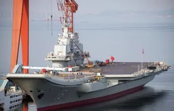 el-portaaviones-chino-liaoning-fue-comprado-de-ucrania-pekin-desarrolla-ahora-su-primera-gran-nave-militar-archivo-204121000000-1416400.jpg