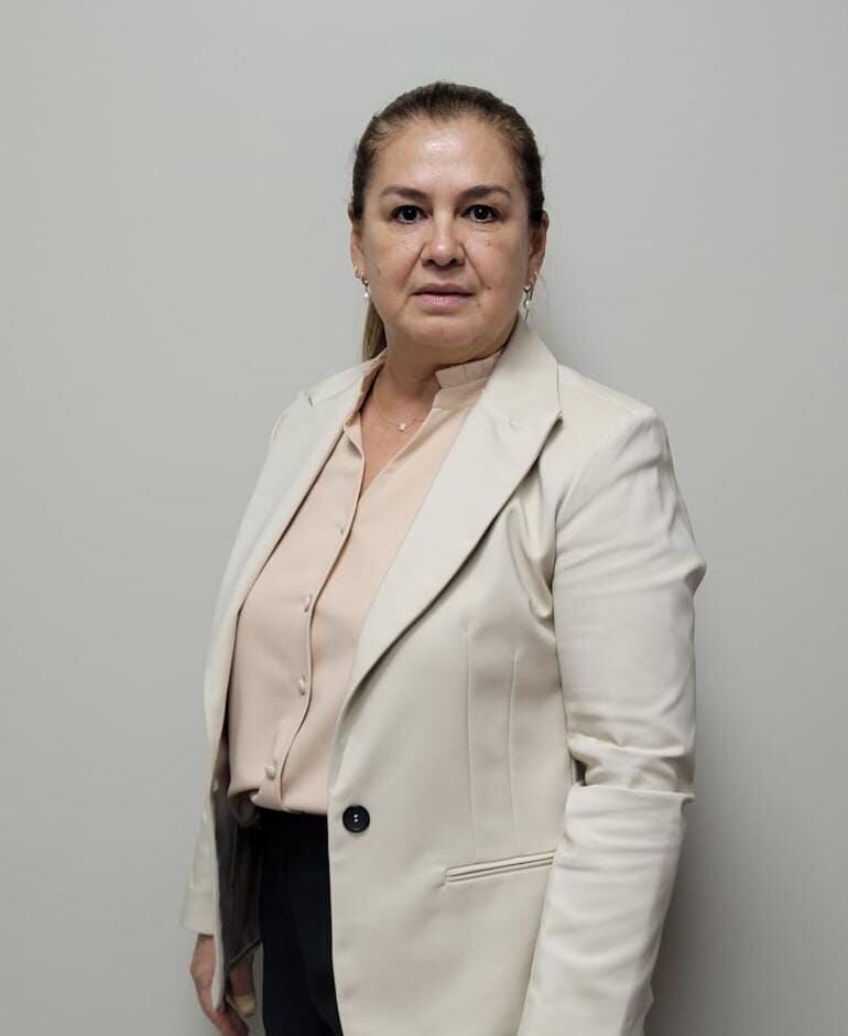 Abg. Teresa de Jesús Rojas de Jara (57 años), se postuló para la FGE. 