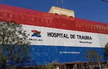 Fachada del Hospital de Trauma, en Asunción.