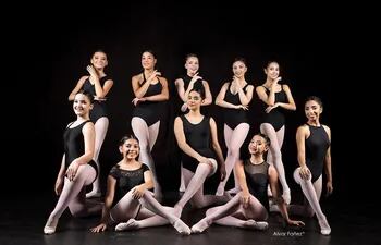 Bailarinas que participan constantemente en competencias nacionales e internacionales forman parte de este elenco. Fotografía: Alvar Fañez.