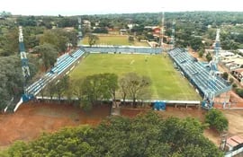 Estadio Luis Salinas de Itauguá.