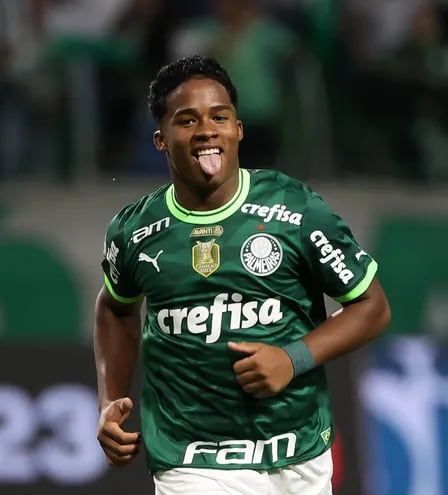 Endrick,17 años, suma 10 goles en 29 partidos con Palmeiras en el campeonato brasileño.