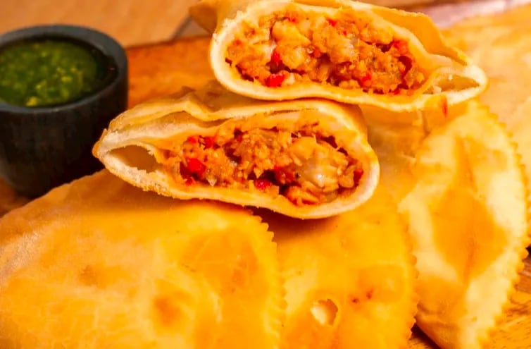 Las empanadas de El Bolsi son citadas como el plato icónico del restaurante según Taste Atlas.