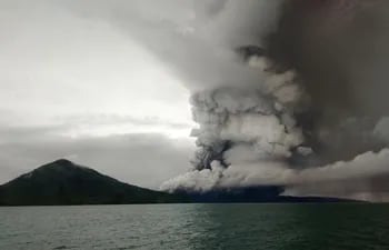 volcan-indonesia-150330000000-1790209.JPG