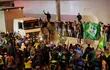 Seguidores del presidente Jair Bolsonaro protestan contra la victoria de Lula da Silva en las elecciones. Exigen un "golpe militar".  (AFP)