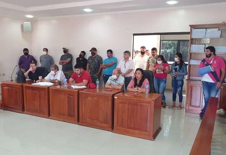 Candidatos a miembros de la Junta Municipal reclaman cese de endeudamiento de la comuna de Salto.