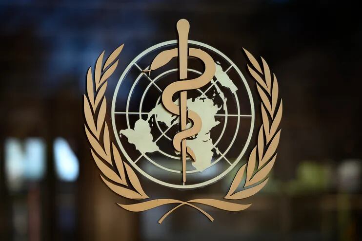 Logo de la Organización Mundial de la Salud, en su sede central, en Génova.