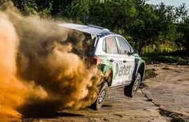 El Polo de Augusto Bestard en los entrenamientos para el Rally de Santa Cruz, la cuarta carrera del Campeonato Sudamericano de Rally 2022.