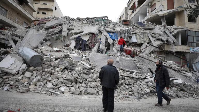 Imagen de referencia: según el embajador paraguayo en Turquía, el terremoto en ese país dejó más de 1.600 muertos y 3.471 edificios colapsados.