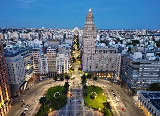 Plaza de la Independencia, en Montevideo.