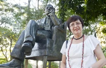 Susy Delgado abrirá hoy el festlval de poesía “Ombligo Lírico”, en el Centro Cultural de España “Juan de Salazar”.