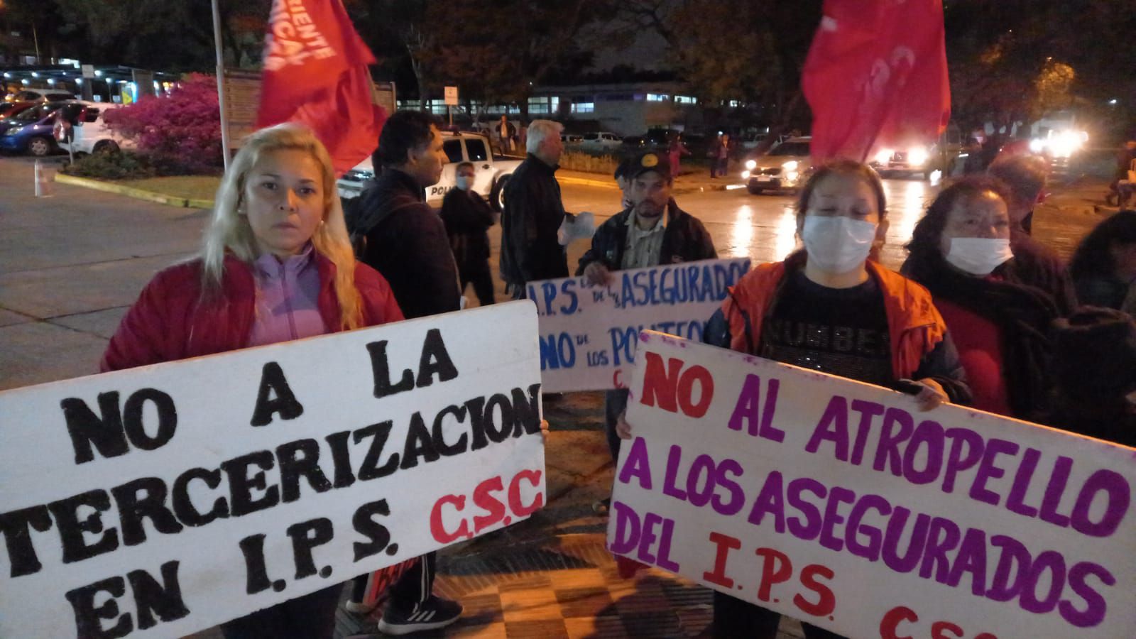 En la última manifestación contra autoridades del IPS, los asegurados pidieron la destitución de Vicente Bataglia.