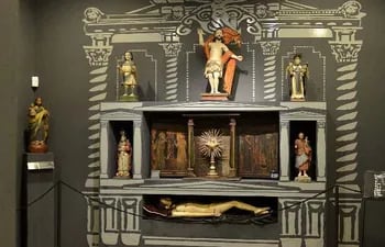 recreacion-de-un-altar-en-el-museo-de-arte-sacro--200446000000-1148158.jpg