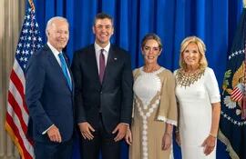 Encuentro con el presidente de los Estados Unidos, Joe Biden, el presidente Santiago Peña, su esposa Leticia Ocampos y la primera dama Jill Biden en Nueva York la semana pasada.