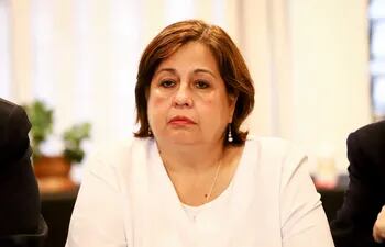 Senadora y exministra de Salud Esperanza Martínez (FG) propuso establecer un plazo para cierre definitivo del Hospital Psiquiátrico.