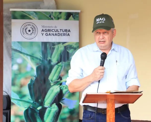 Ministro de Agricultura y Ganadería, Ing. Agr. Moisés Santiago Bertoni