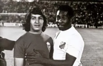 Saturnino Arrúa y Pelé.