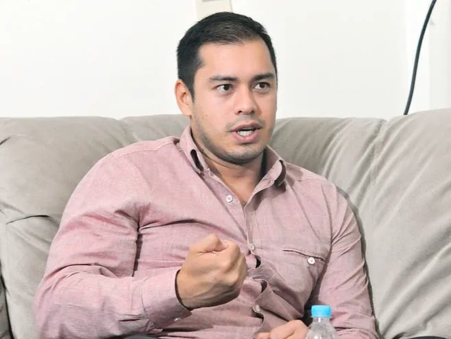 Miguel Prieto (32 años) renunció para postularse de nuevo como intendente de Ciudad del Este.
