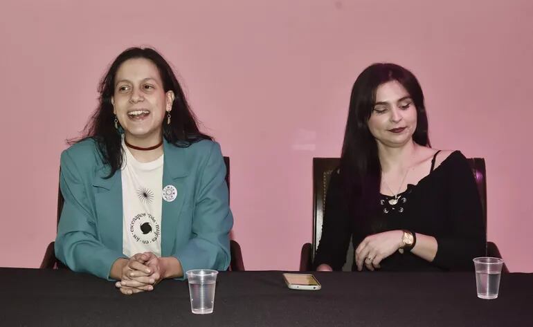 Las músicas Rocío Robledo y Paula Rodríguez, quienes están a la cabeza de la organización, ofrecieron el miércoles un encuentro de prensa.