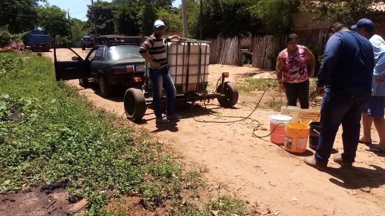 Arrecian quejas por falta de agua en Caacupé