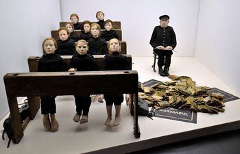 Exposición permanente de la obra “Clase muerta”, Cricoteka de Tadeusz Kantor en Cracovia (Foto: Adrián Grycuk, 2012).