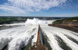 Imagen de la represa hidroeléctrica Itaipú.