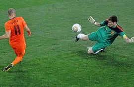 Iker Casillas, Arjen Robben