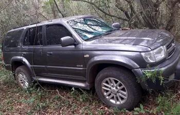 La camioneta todo terreno fue encontrada en una propiedad privada de la ciudad de Eusebio Ayala.