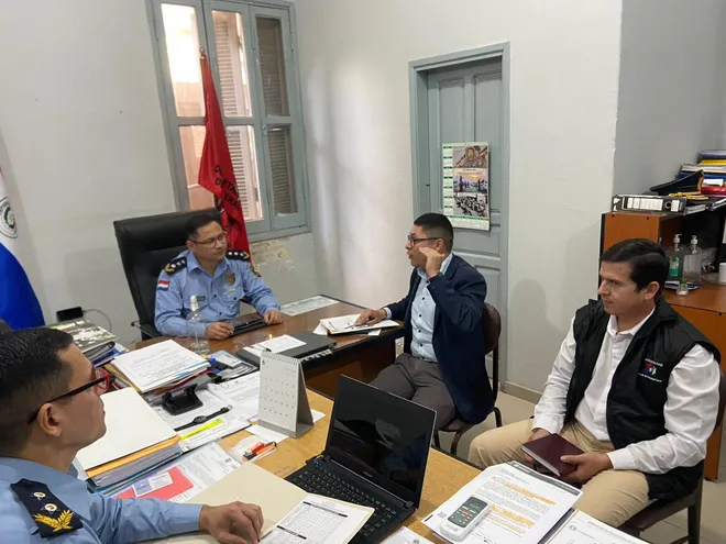 Los técnicos de la Justicia Electoral se reunieron con autoridades de la Policía Nacional.