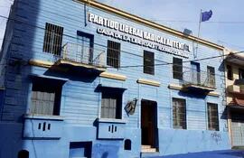 Fachada de la sede del Partido Liberal Radical Auténtico (PLRA), también nombrado Casa de la Libertad Rodrigo Quintana, en honor al joven asesinado por policías el 1 de abril de  2017.