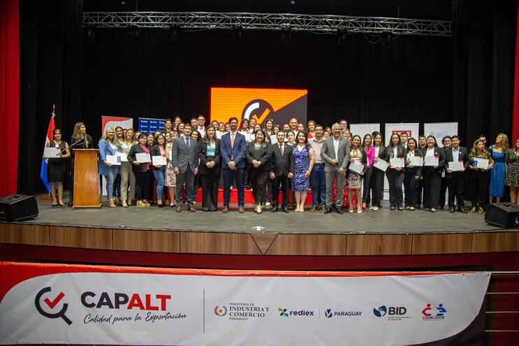 El acto de clausura del programa Capalt convocó a los egresados y principales actores.
