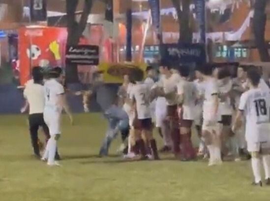 Padre de alumno agredió a estudiante durante partido de fútbol inter colegial