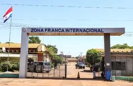 El accidente laboral ocurrió en uno de los depósitos de la Zona Franca Internacional.