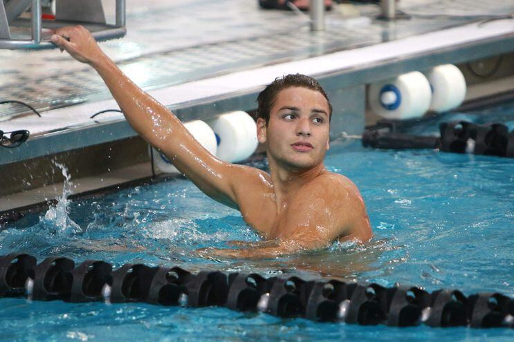 El nadador paraguayo Matheo Mateos se hizo con cinco medallas en una competición en Estados Unidos.