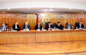 Miembros del Consejo de la Magistratura en las audiencias públicas para la conformación de terna para ministro de la Corte Suprema.