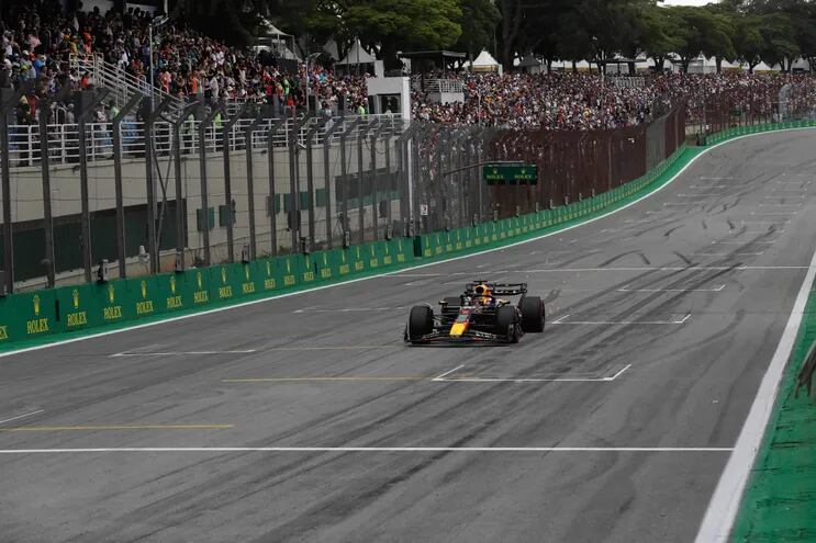 Max Verstappen saldrá primero en Brasil