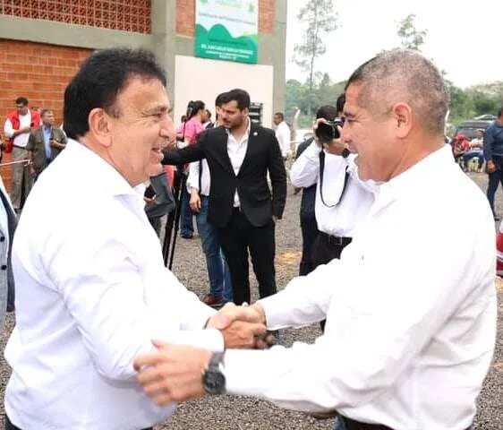 Intendente de Carapeguá, Luciano Cañete Galeano (ANR), tiene esperanza que se va salvar de la intervención con la ayuda del diputado Héctor Bocha Figueredo (ANR-HC).