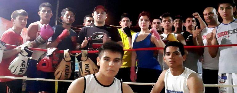 Componentes del Club Fighting Concepción (CFC), quienes serán parte de la mencionada justa.