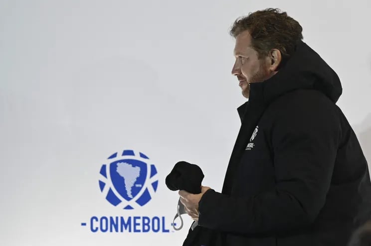 Domínguez, presidente de la CONMEBOL.