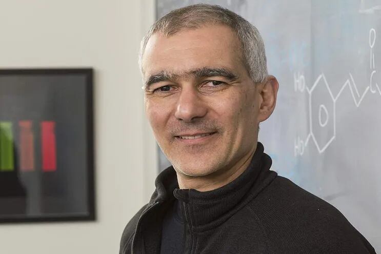 El profesor del Instituto Tecnológico de Massachusetts (MIT) Moungi Bawendi es uno de los ganadores del Premio Nobel de Química de este año por ayudar a desarrollar “puntos cuánticos”, pero en la universidad llegó a tener la nota más baja de la clase.