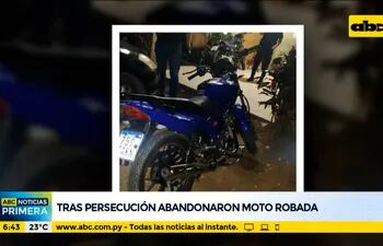 Tras persecución, robamotos abandonan moto robada