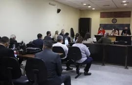 El Tribunal de Sentencia presidido por Olga Ruiz e integrado por Elsa García y Víctor Medina, está a cargo del juicio a los exdirectivos de la Asociación de Funcionarios del Poder Judicial,