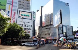 el-comercio-en-ciudad-del-este-sufre-los-efectos-de-la-crisis-brasilena-por-la-caida-del-real-y-un-menor-crecimiento-que-afecta-la-demanda-de-produc-195944000000-1360731.jpg