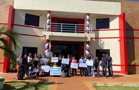 Universitarios de Yby Pytã, Canindeyú piden transporte gratuito y continuo al intendente Erminio Rojas.