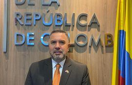 Embajador de Colombia en Paraguay, Fernando Sierra Ramos