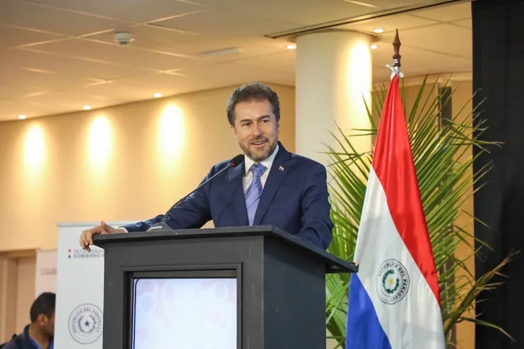 Luis Alberto Castiglioni, ministro de Industria y Comercio, reconoció que es insuficiente el apoyo estatal a las mipymes.