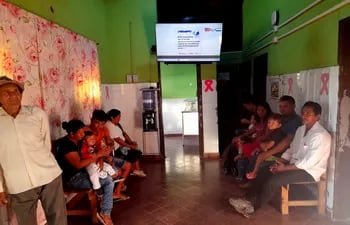 La precariedad sanitaria en el Alto Paraguay es la constante, la fotografía ilustra pacientes en el Hospital Regional de Fuerte Olimpo
